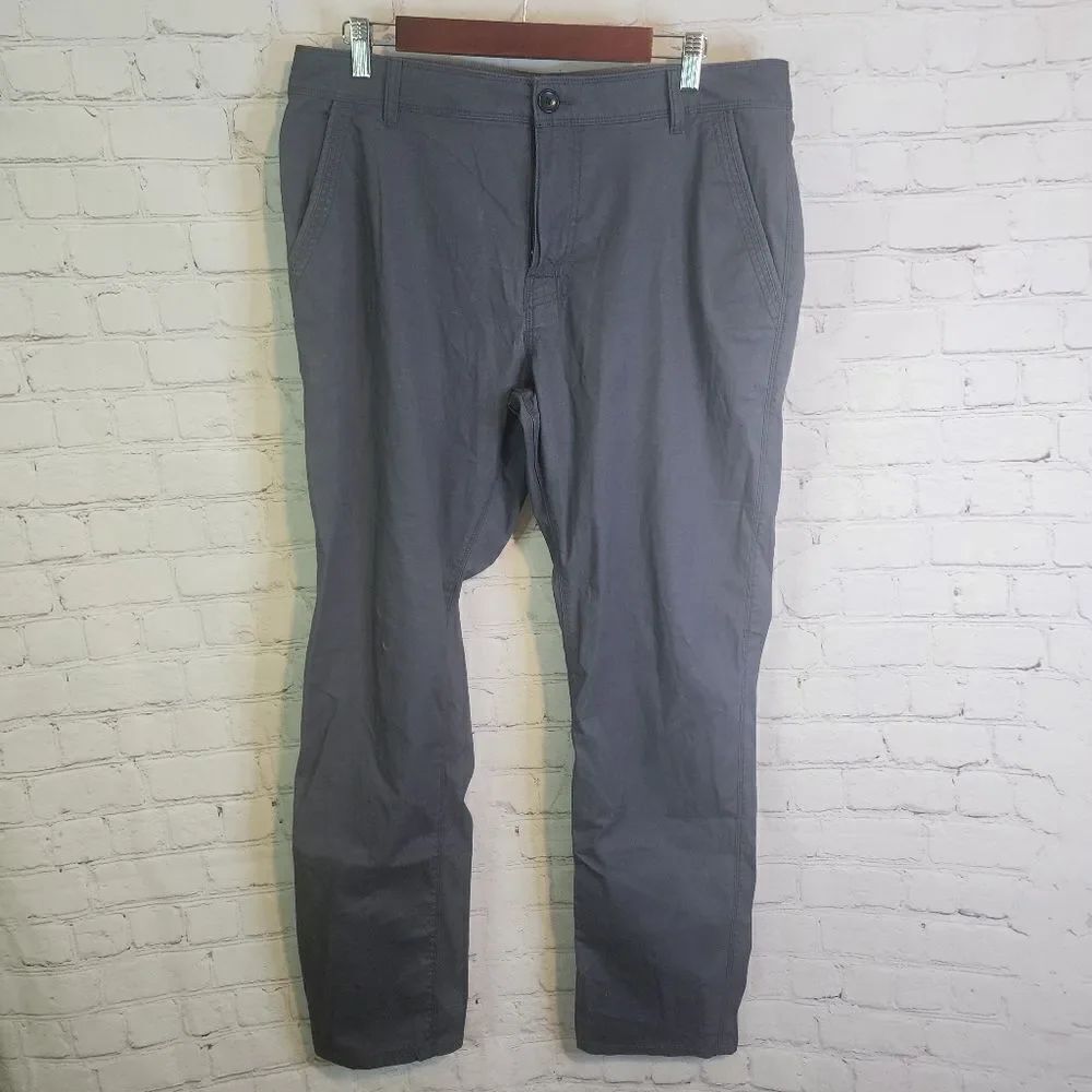 Men's Prana "Straight Fit" chino pants, size 35